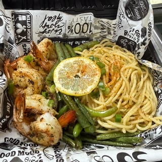 Grilled Shrimp Salad